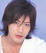 赤西仁が現在子供とヤバイことに!?小栗旬との仲に隠された関係とは!?
