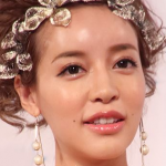 麻生久美子が隠し続けた黒歴史がついに明らかに!?旦那の伊賀大介の驚きの関係とは!?