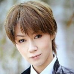 凰稀かなめが退団した衝撃の理由や現在の仕事の状況がヤバイ!?歌唱力など評判の驚きの実態とは!?